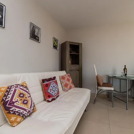 Apartmán Summerland 11 - One Bed With Pool View And Wifi Internet Los Cristianos (Tenerife)