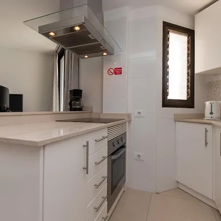Summerland 11 - One Bed With Pool View And Wifi Internet * Los Cristianos (Tenerife)